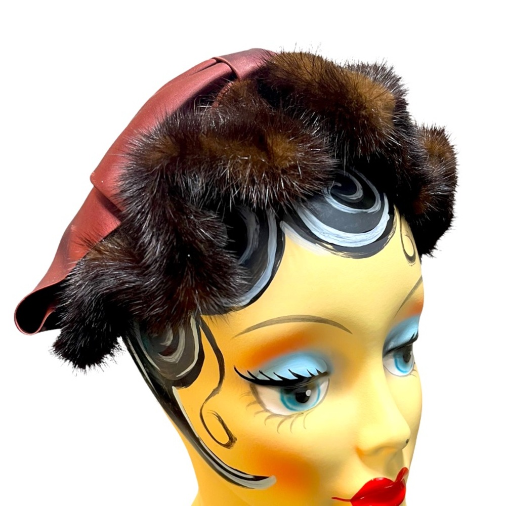 Gorgeous mink & burgundy hat circa 1950s. Vintage antique